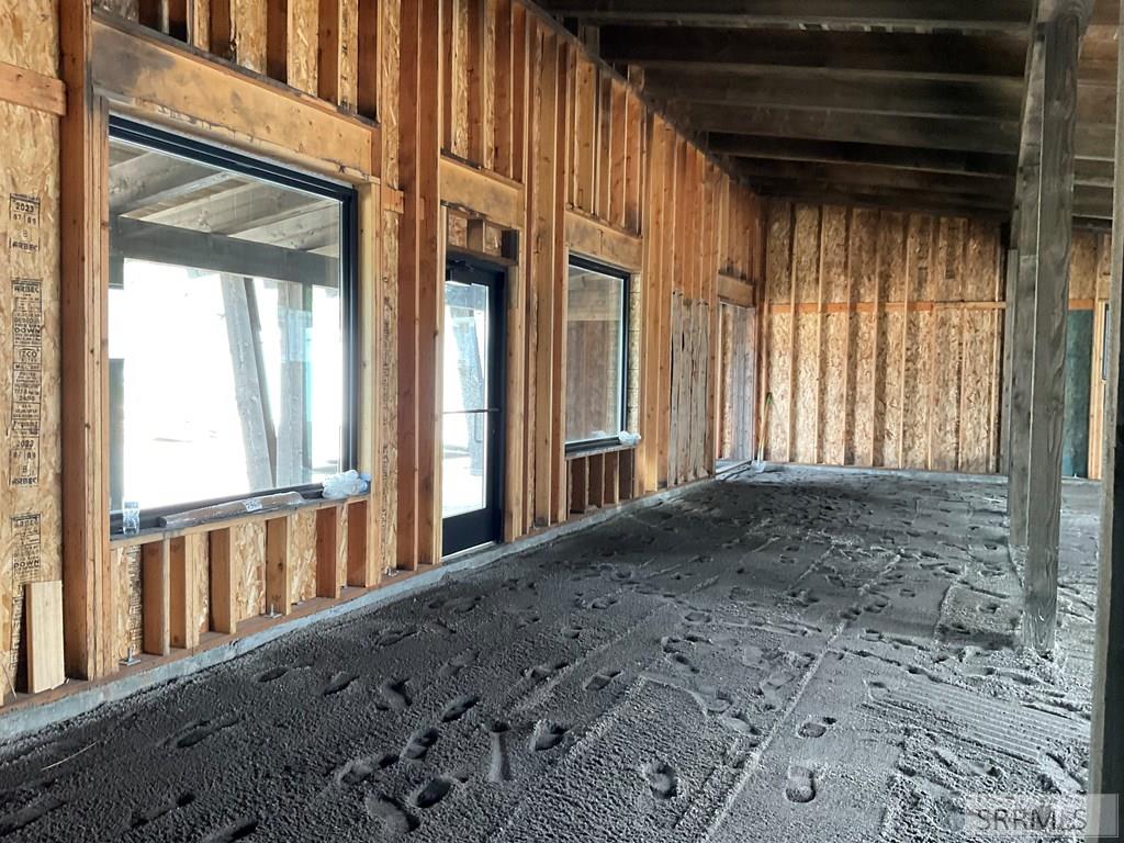 2186561 Property Photo 8