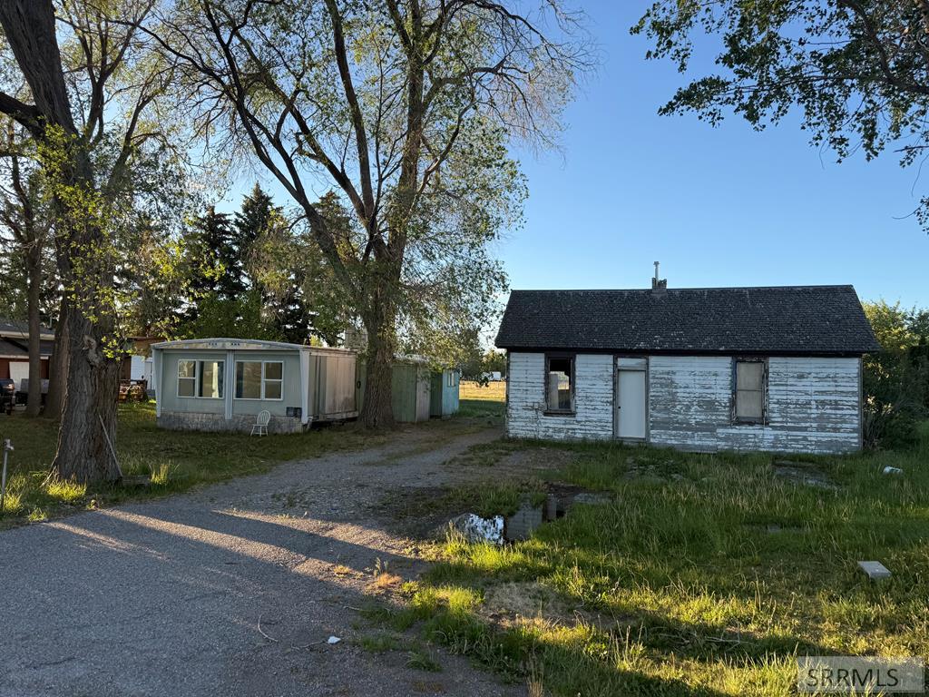 5571 E Iona Road Property Photo 1