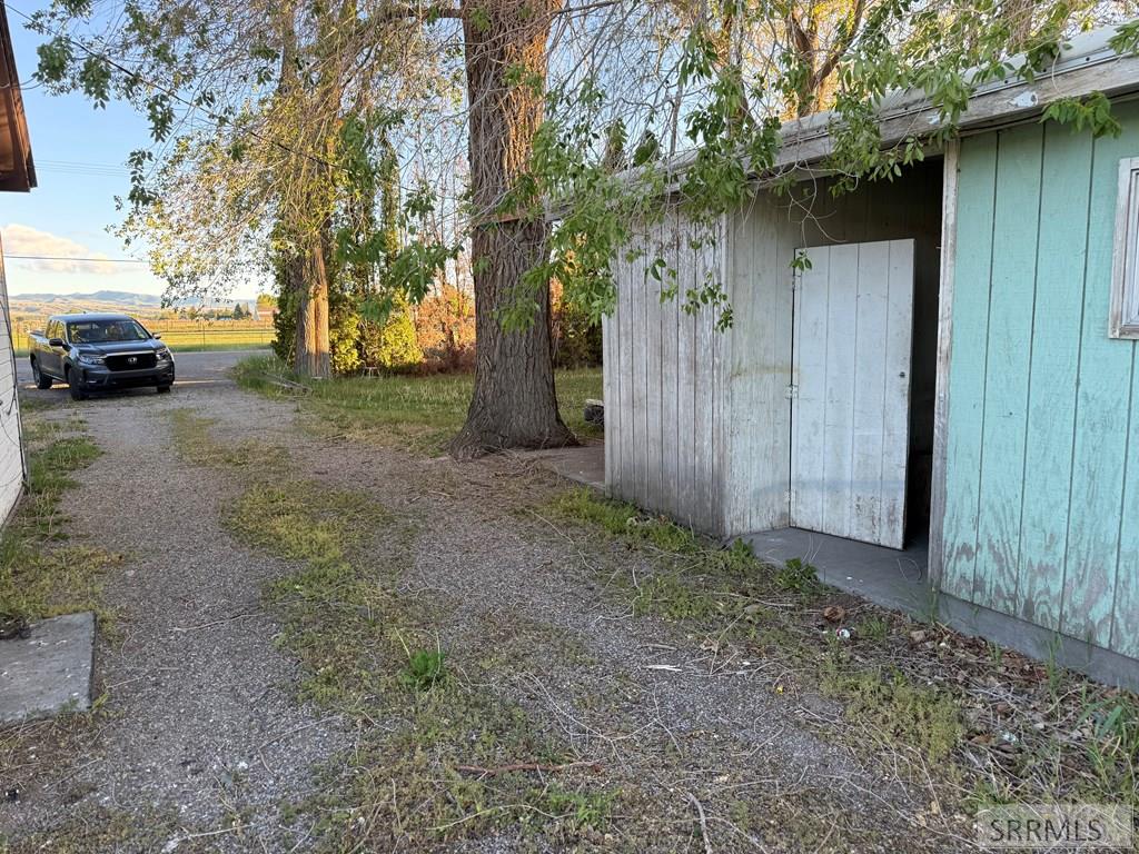 5571 E Iona Road Property Photo 24