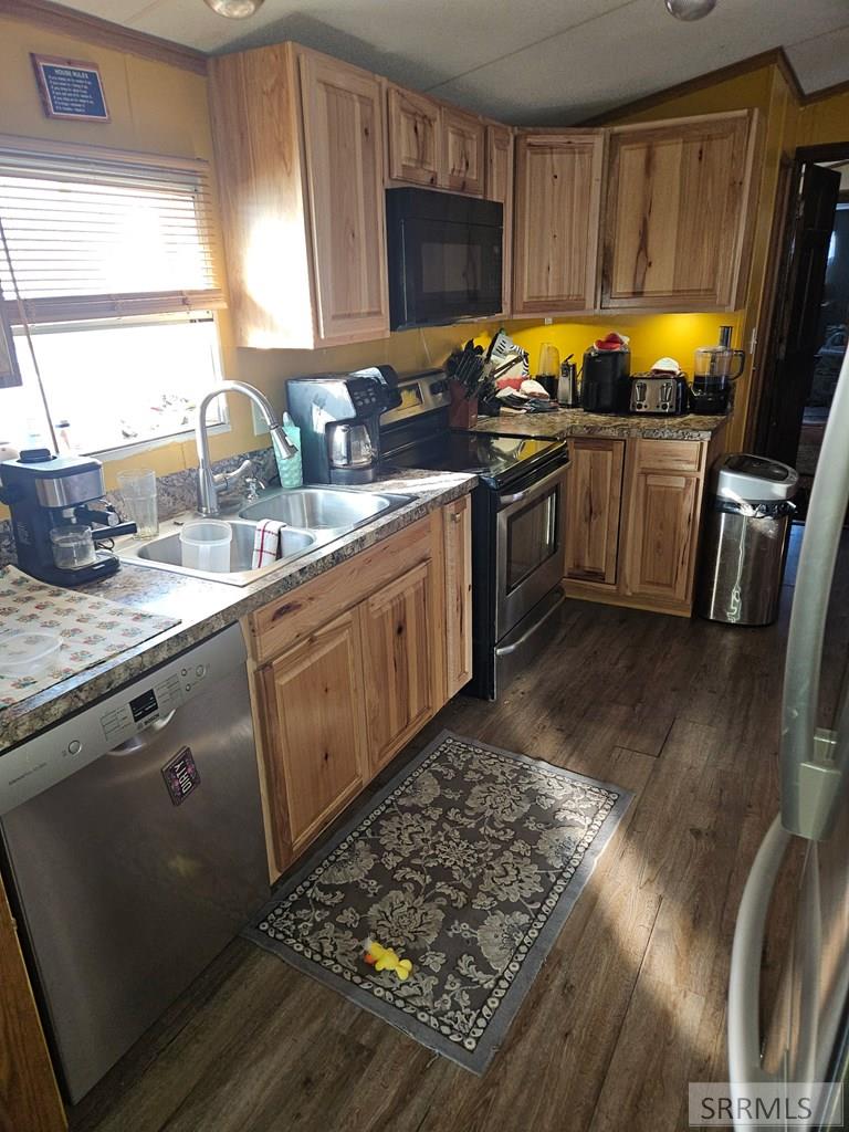 2071 Bristlecone Lane Property Photo 4
