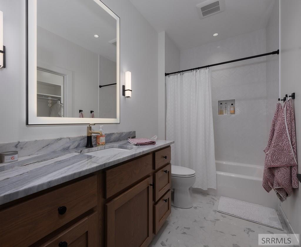 7050 Fox Meadow Drive Property Photo 35