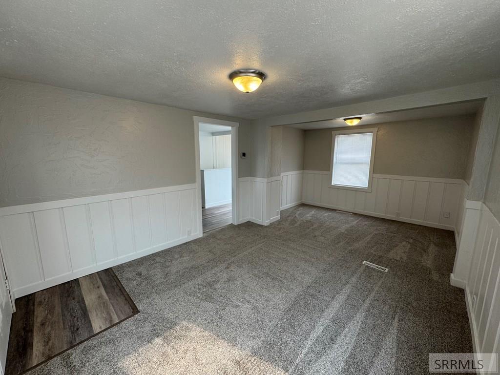 110 Topaz Property Photo 3