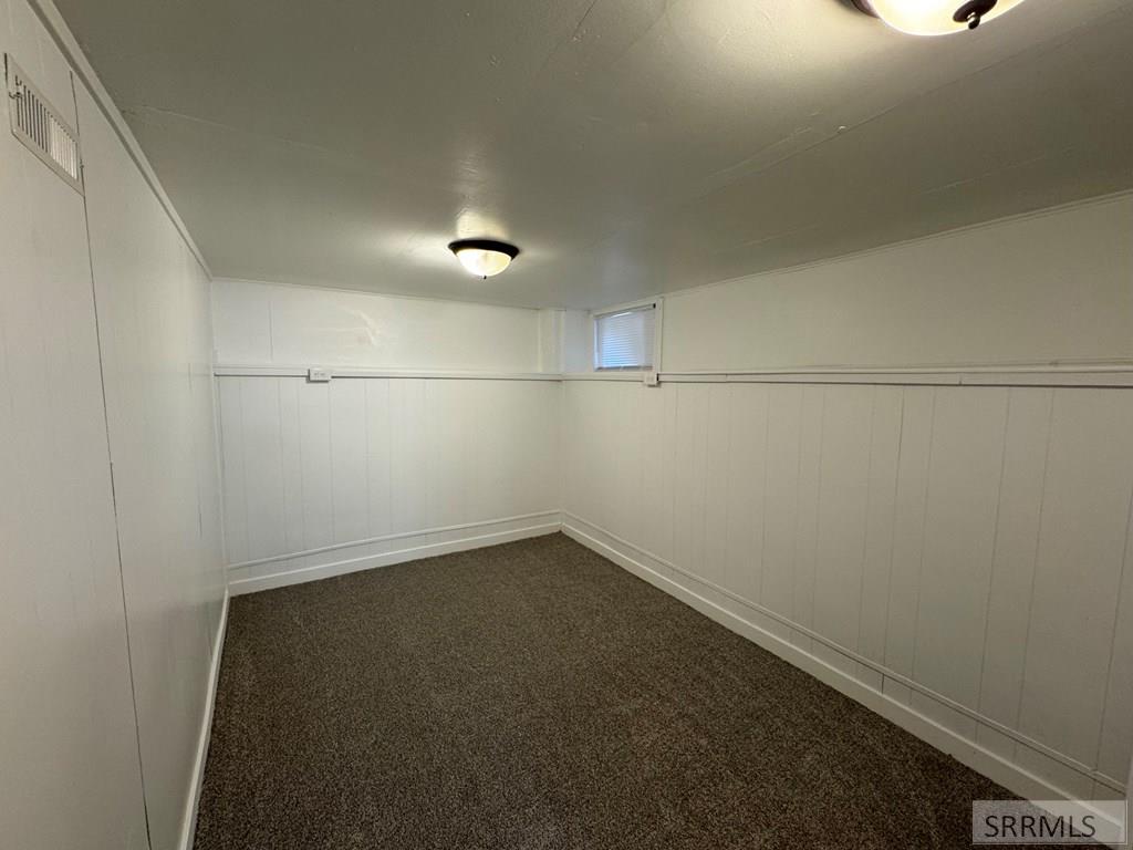 110 Topaz Property Photo 6