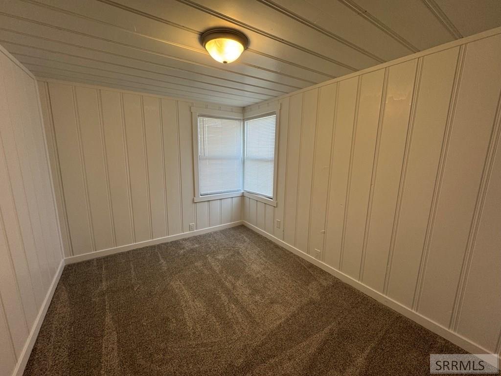 110 Topaz Property Photo 7