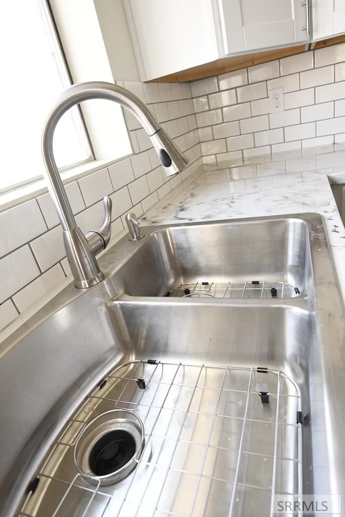 238 W Main Street Property Photo 3
