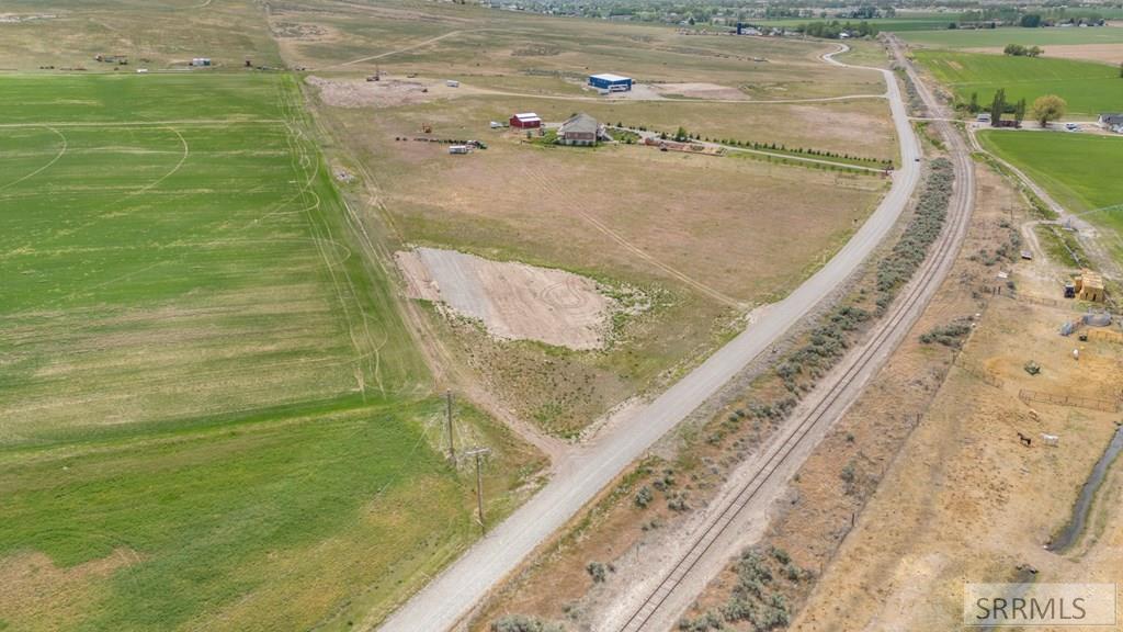 6480 Foothill Road Property Photo 7