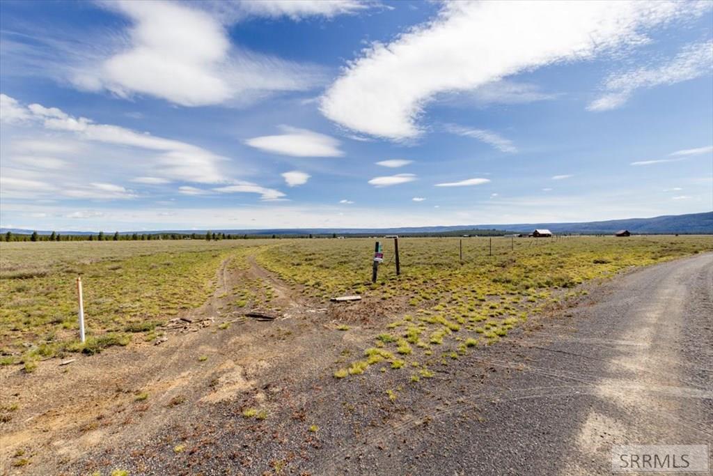 Tbd Yellowstone Basin Property Photo 4
