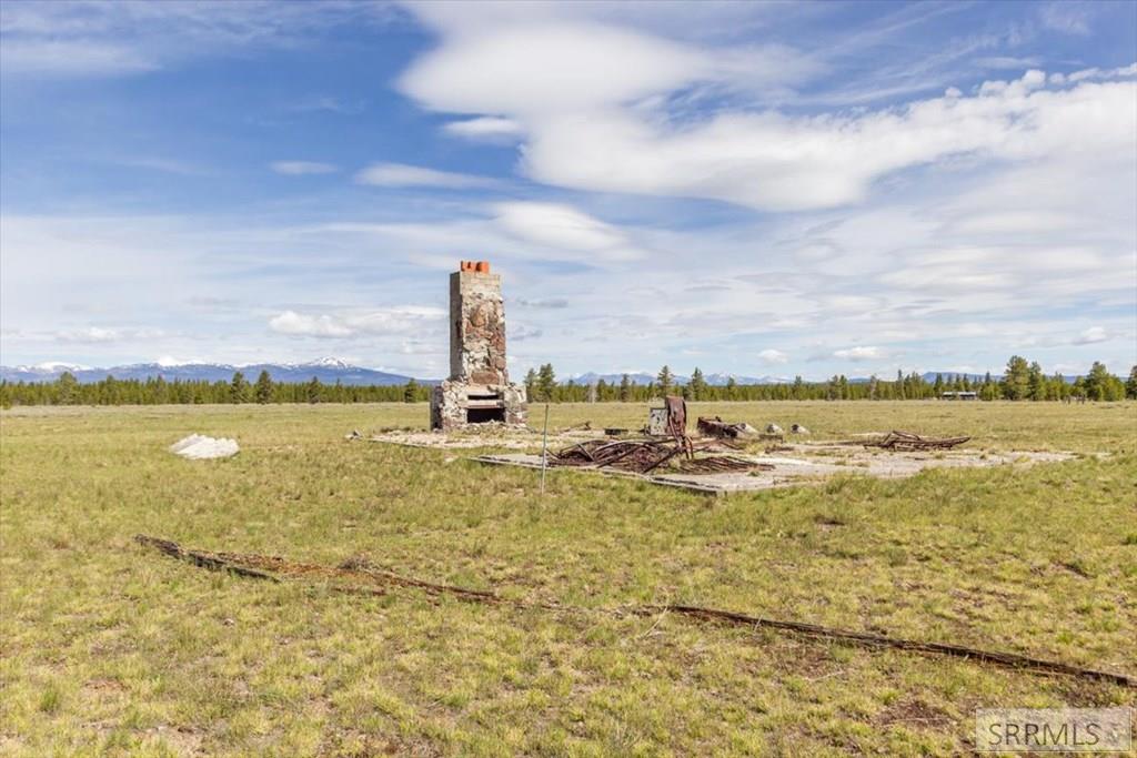 Tbd Yellowstone Basin Property Photo 11