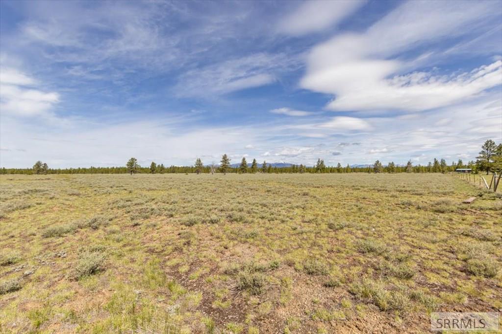 Tbd Yellowstone Basin Property Photo 13