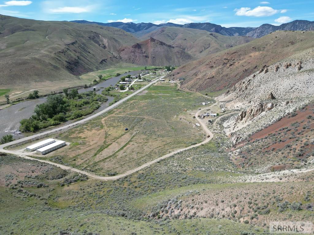 2064 Hwy 93 Property Photo 2