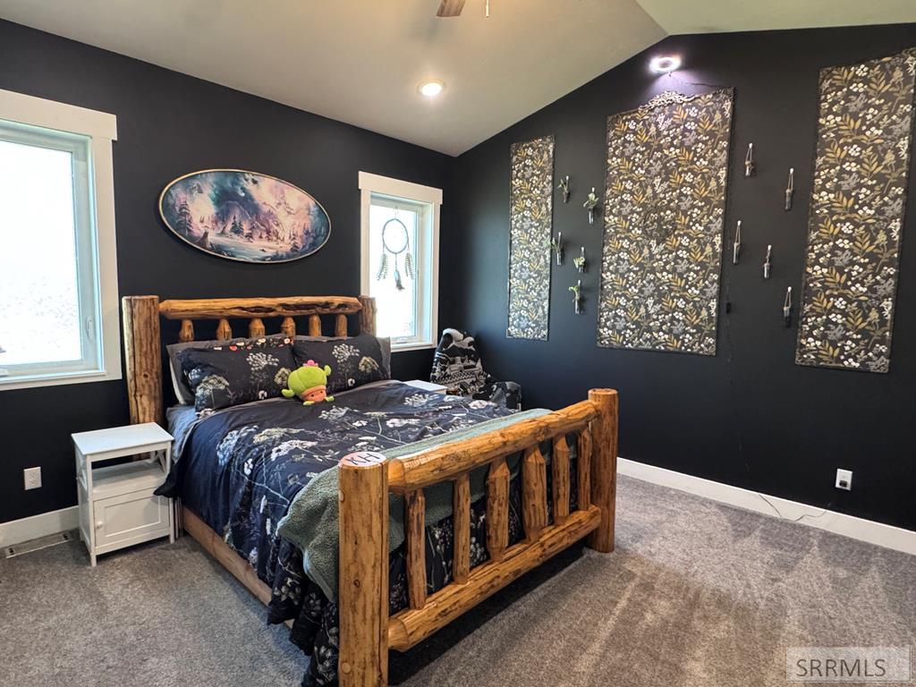 4024 E 66 N Property Photo 22