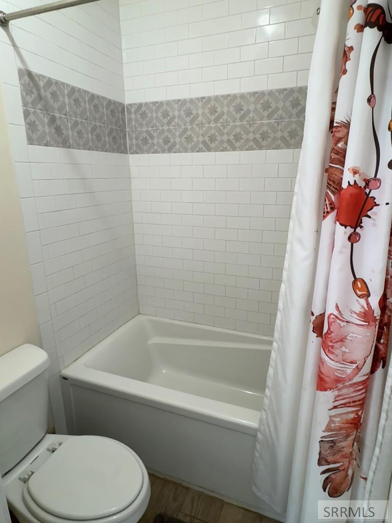 4024 E 66 N Property Photo 28