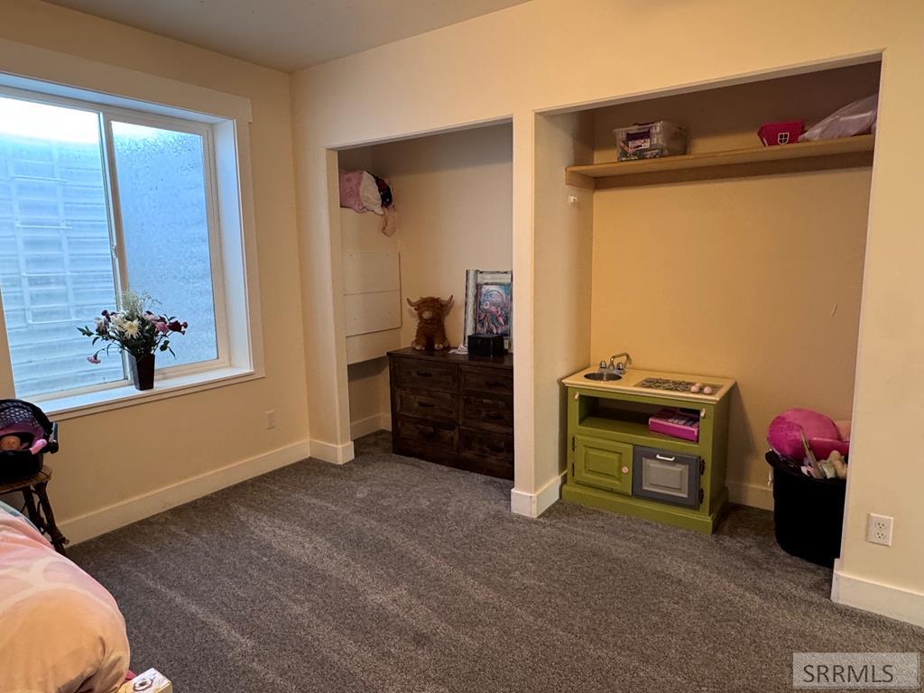 4024 E 66 N Property Photo 43