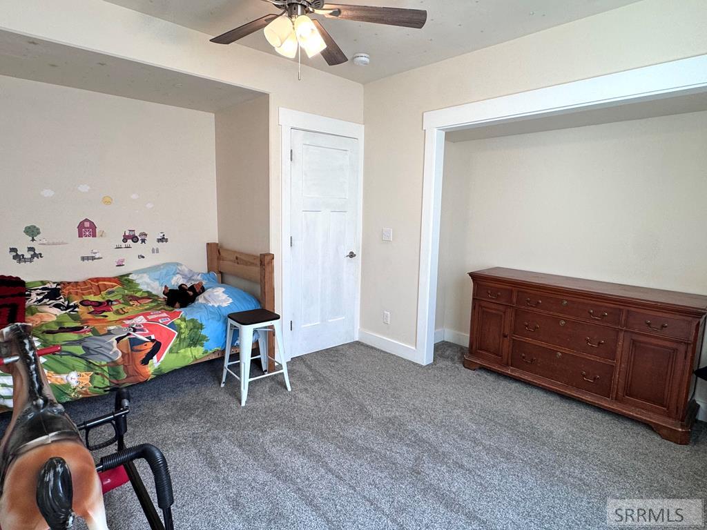 4024 E 66 N Property Photo 45