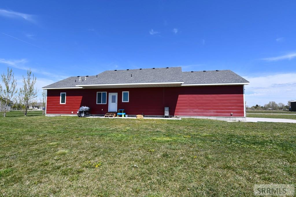 4024 E 66 N Property Photo 50