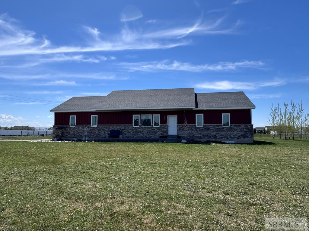 4024 E 66 N Property Photo 59