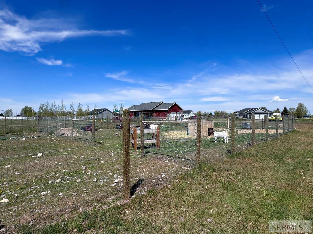4024 E 66 N Property Photo 62