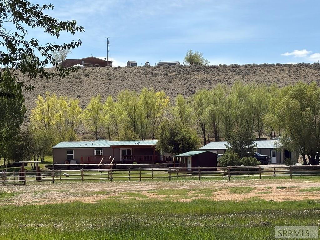 190 Meadow Road Property Photo 1