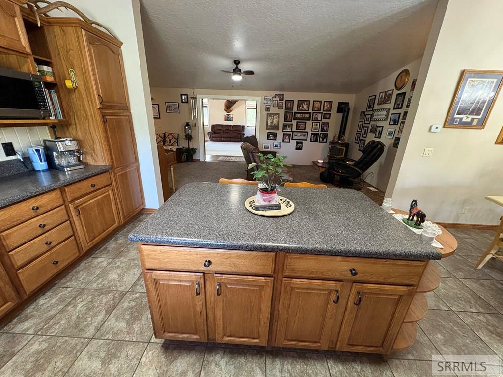 190 Meadow Road Property Photo 11