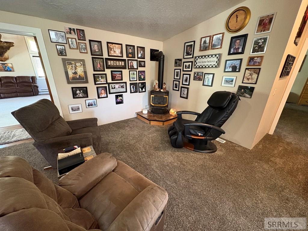 190 Meadow Road Property Photo 12