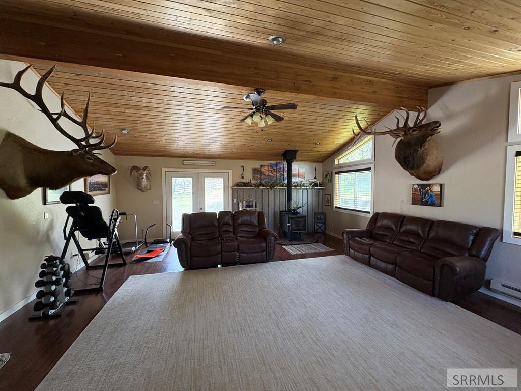 190 Meadow Road Property Photo 15