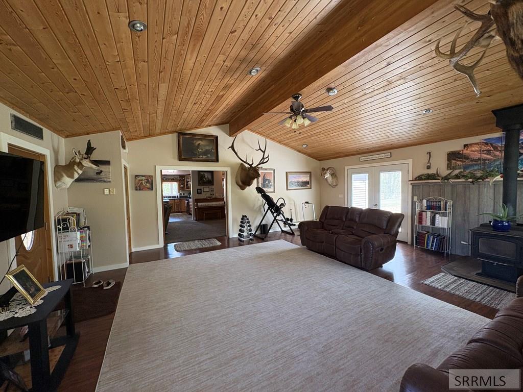 190 Meadow Road Property Photo 16