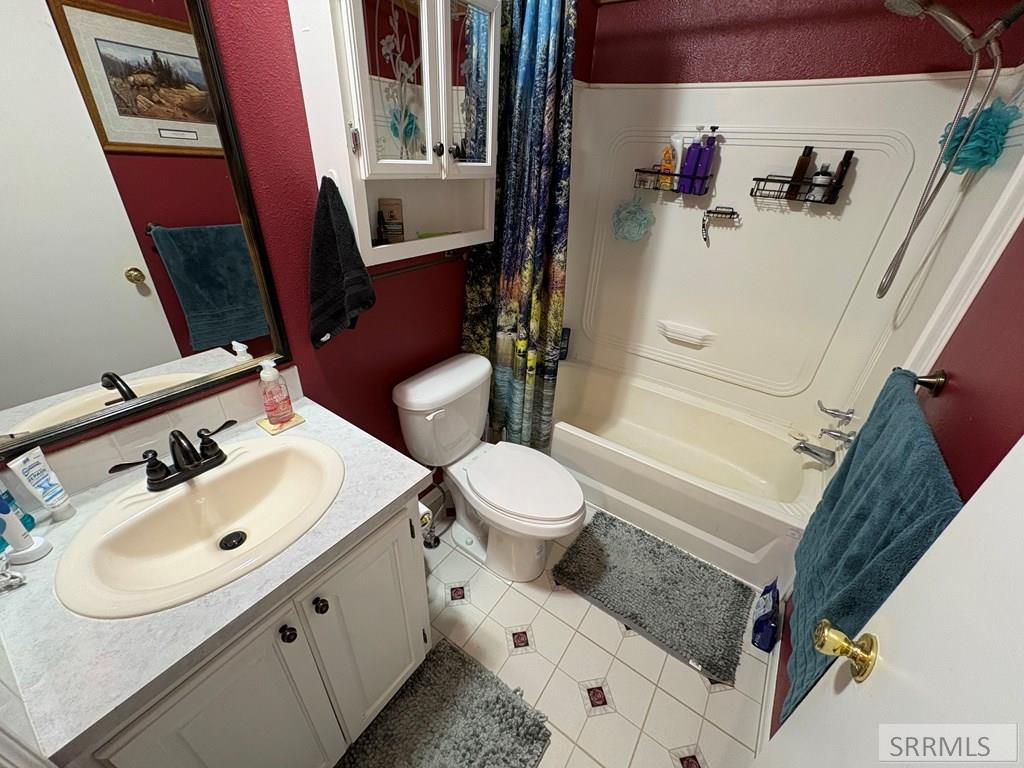 190 Meadow Road Property Photo 29