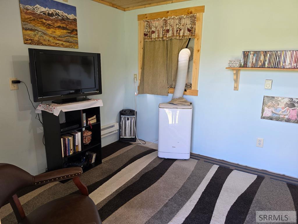 190 Meadow Road Property Photo 43