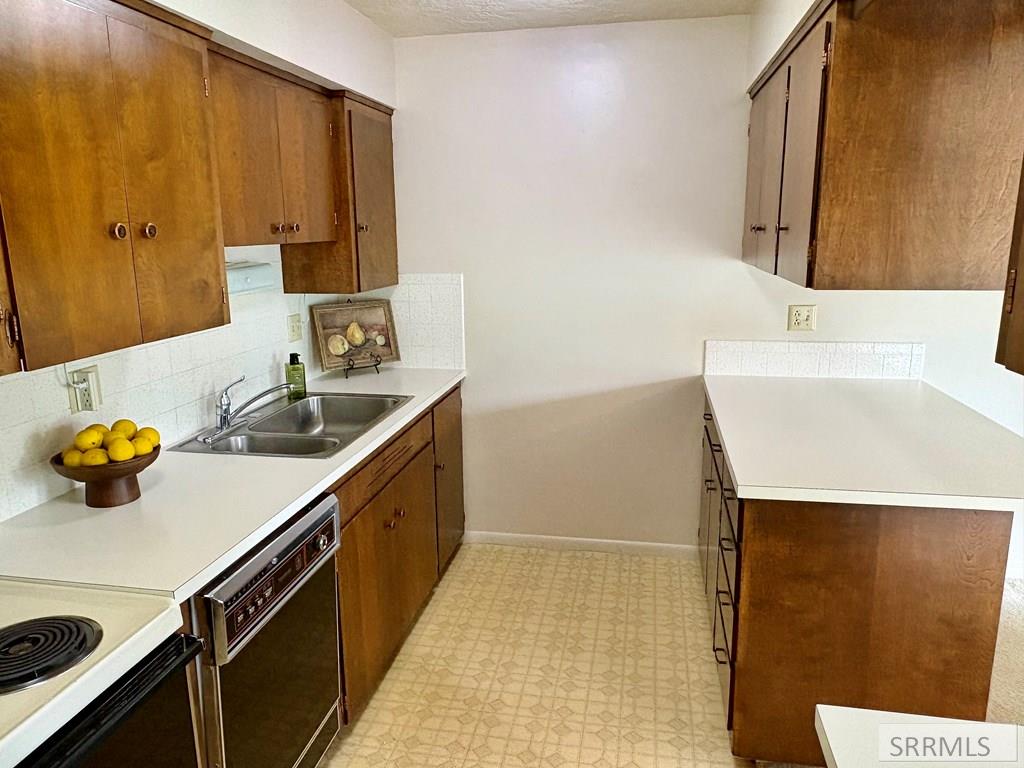 720 E Elva Street # 5 Property Photo 10