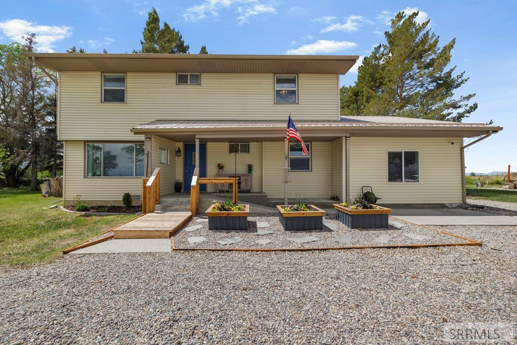 653 N 3300 E Property Photo 1