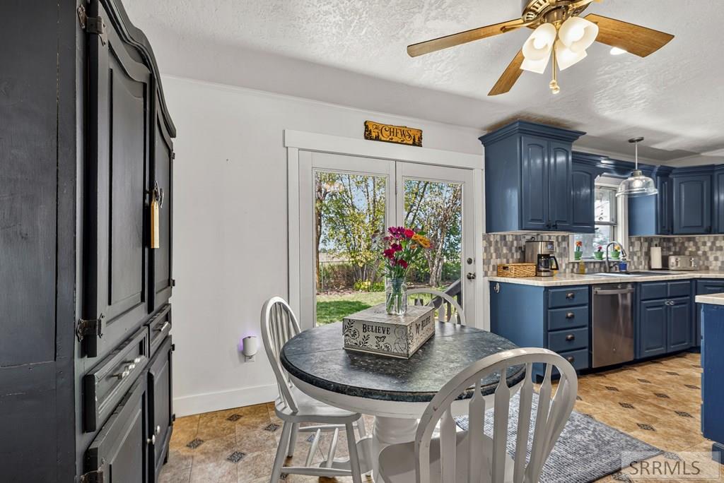 653 N 3300 E Property Photo 13