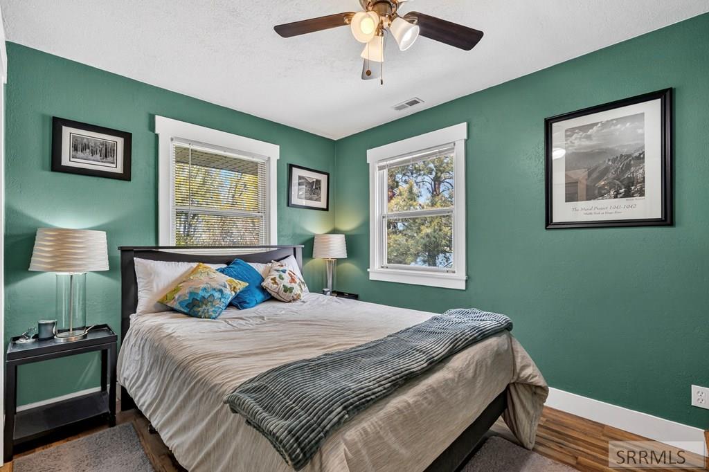 653 N 3300 E Property Photo 20