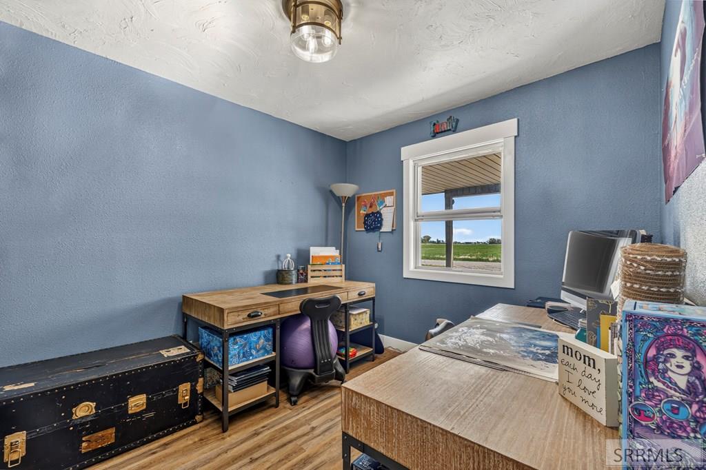 653 N 3300 E Property Photo 33