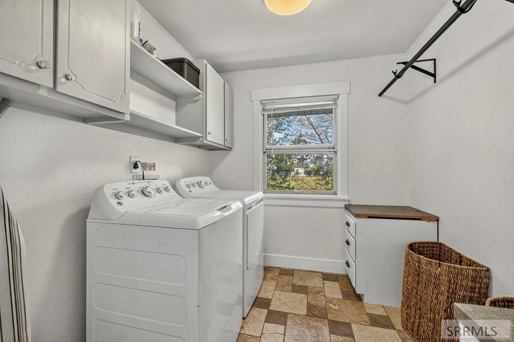 653 N 3300 E Property Photo 36
