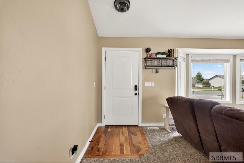 2890 N Sunlight Drive Property Photo 6