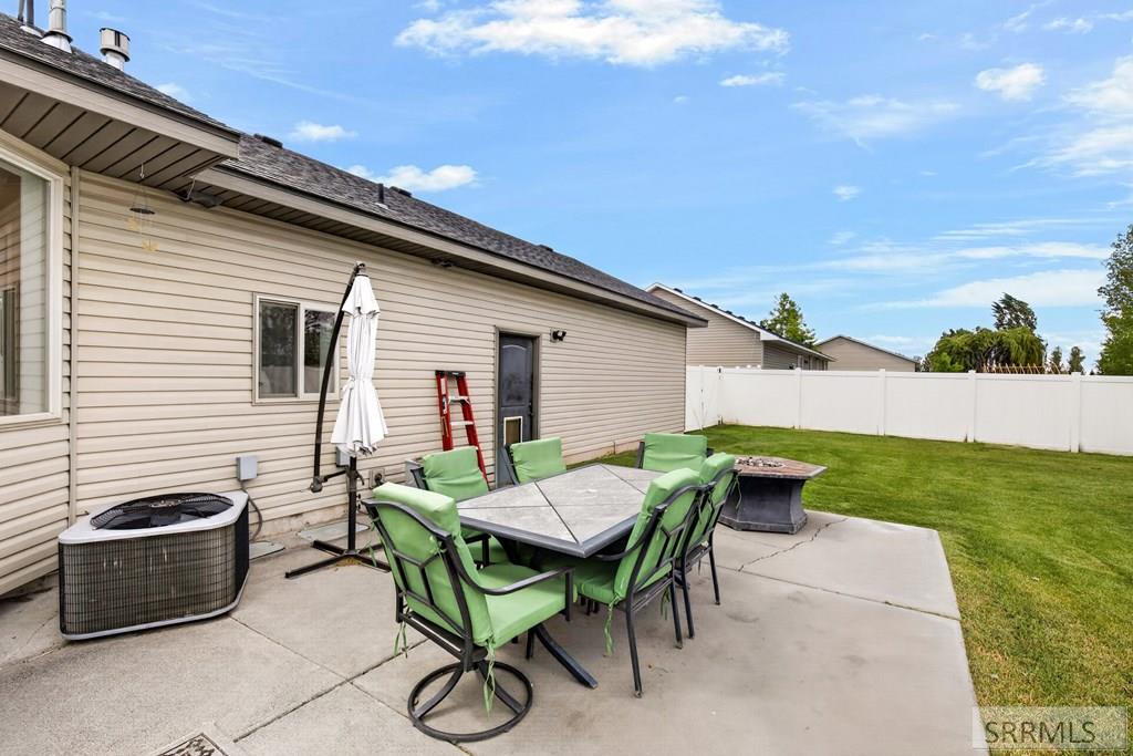 2890 N Sunlight Drive Property Photo 43