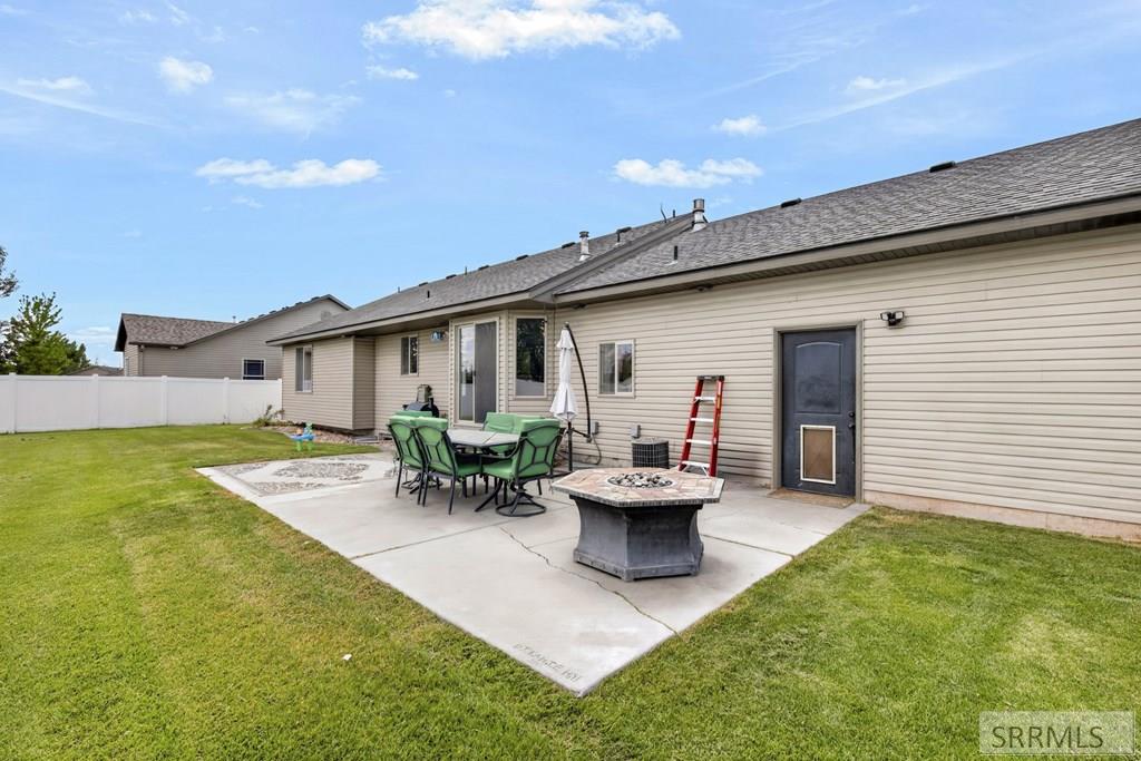 2890 N Sunlight Drive Property Photo 44