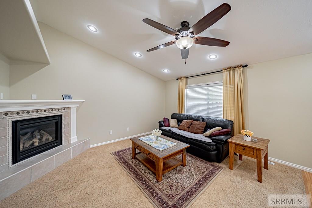 4428 High Desert Drive Property Photo 11