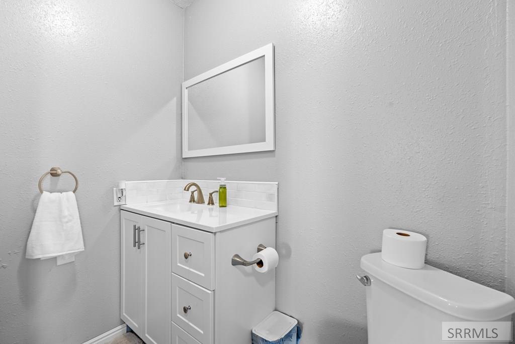 853 E 900 N Property Photo 56