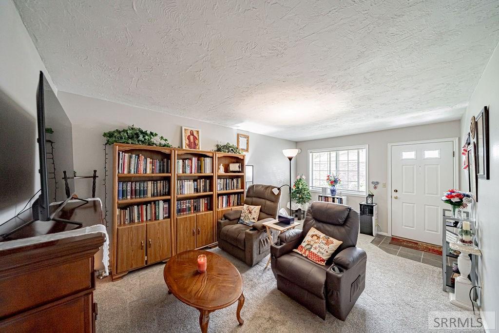 1085 Canal Property Photo 6