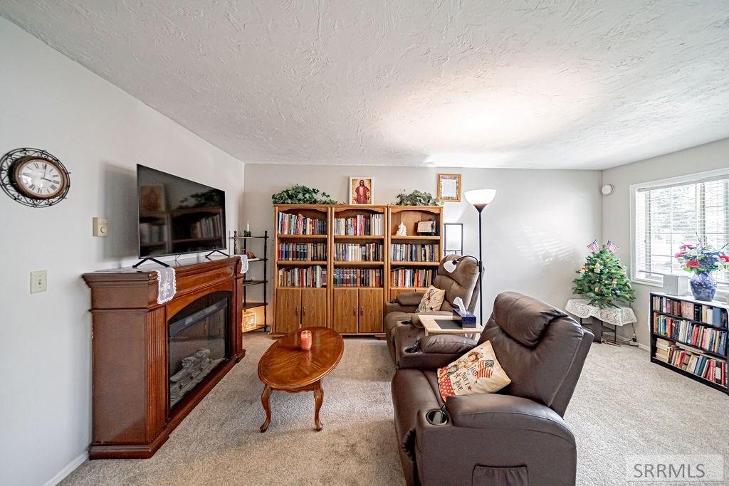 1085 Canal Property Photo 7