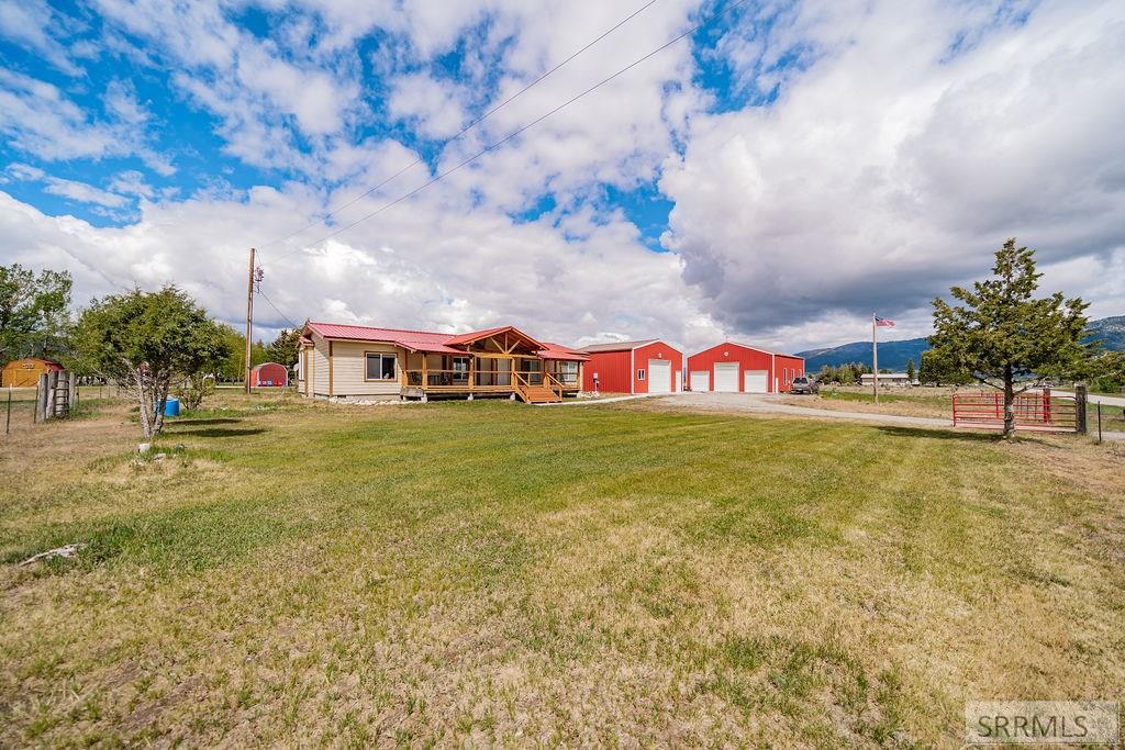 561 Irwin North Road Property Photo 6