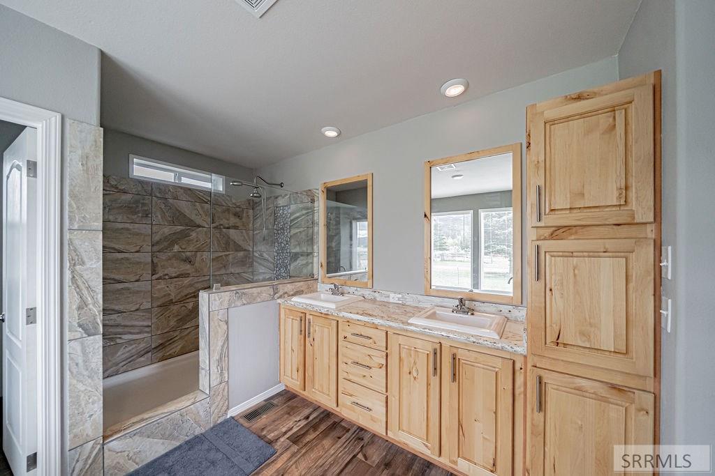 561 Irwin North Road Property Photo 39