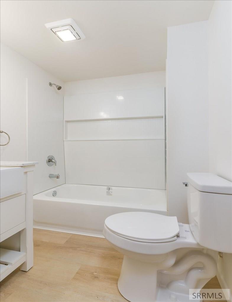 511 E Poplar Street Property Photo 24