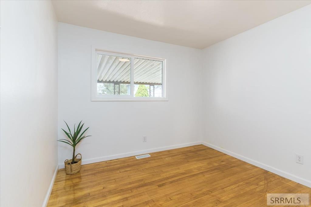 511 E Poplar Street Property Photo 25