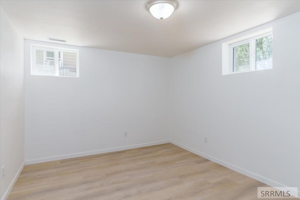 511 E Poplar Street Property Photo 28