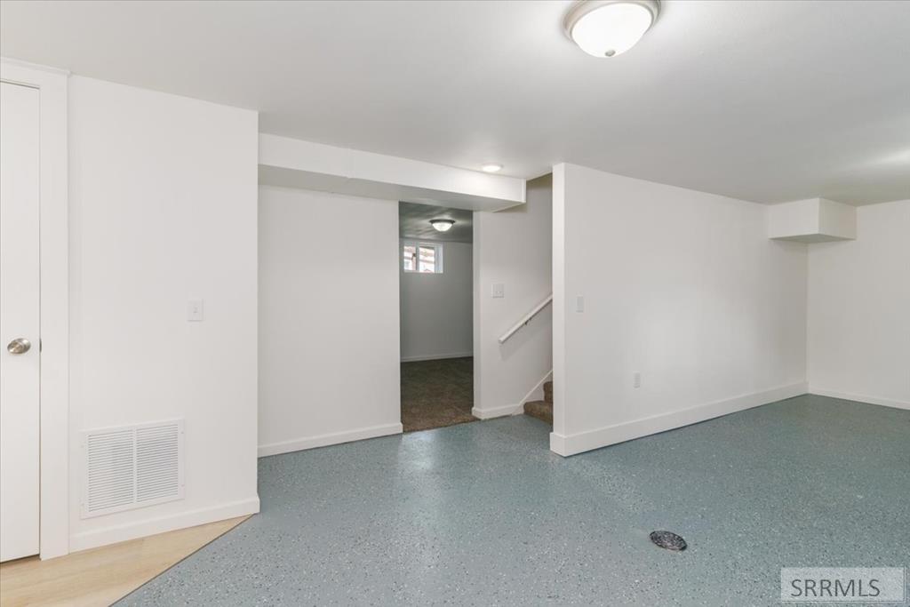 511 E Poplar Street Property Photo 30