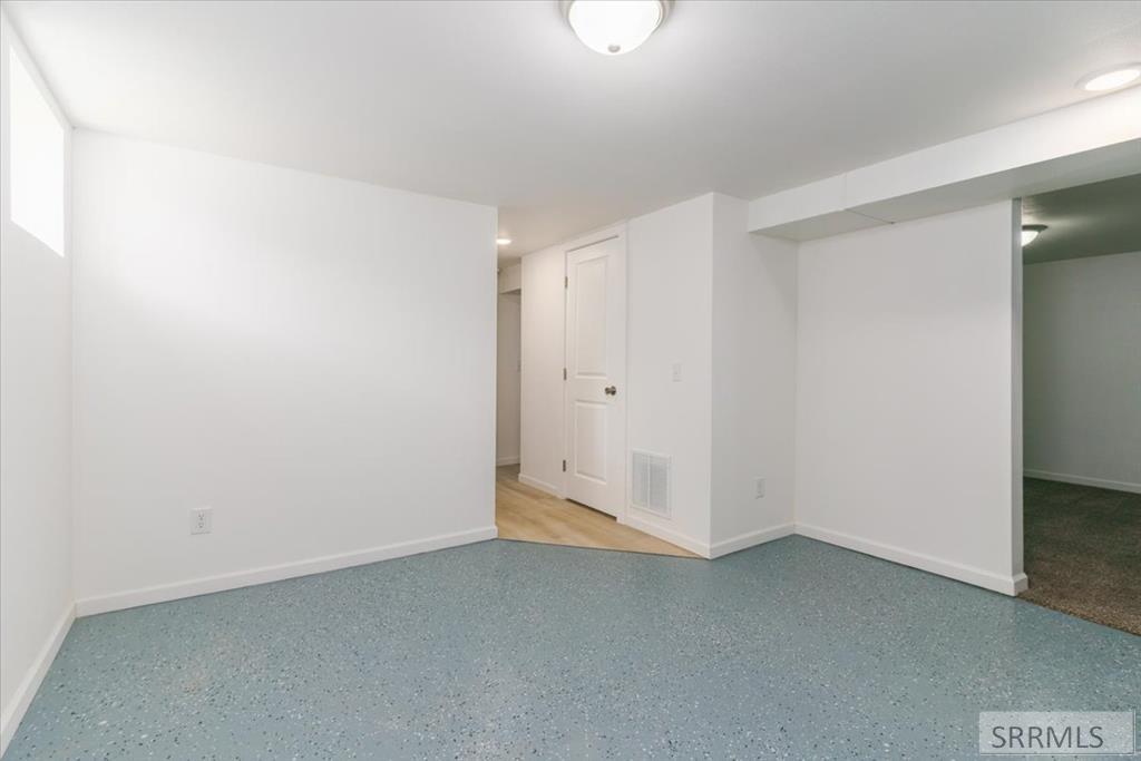 511 E Poplar Street Property Photo 31