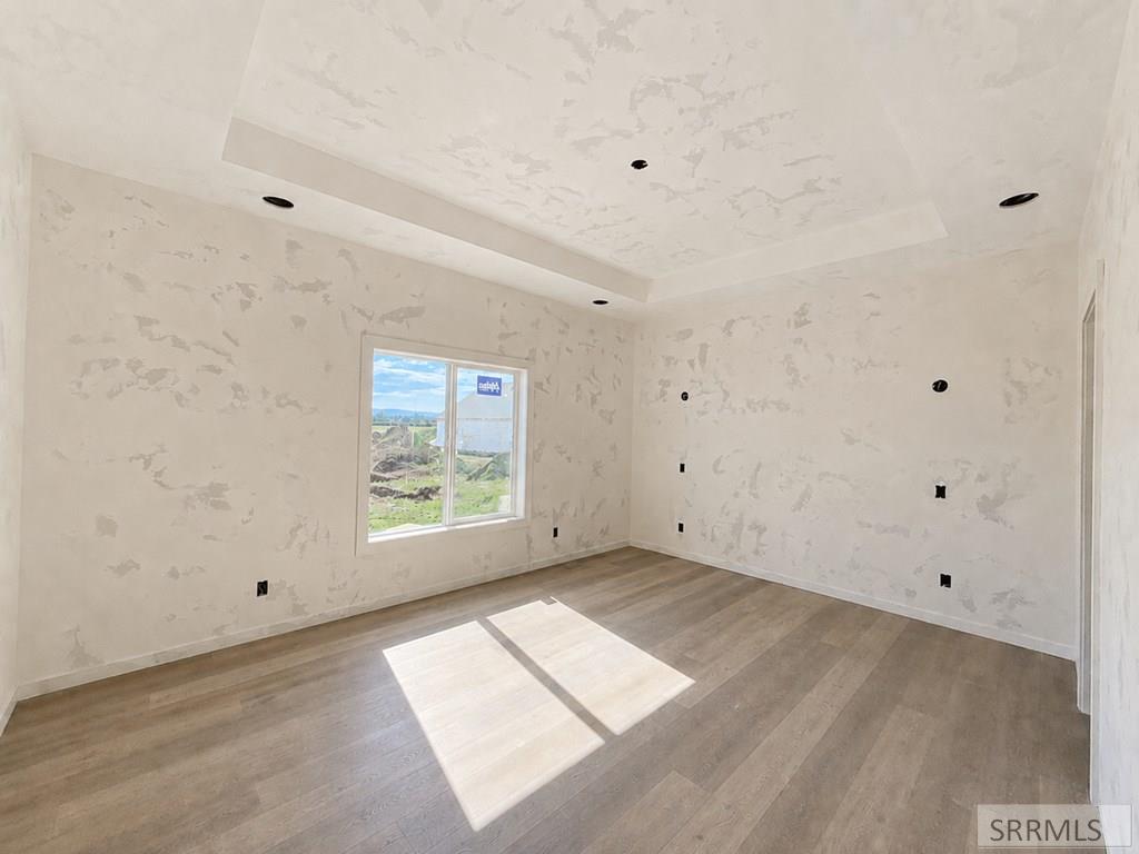 566 Stonebridge Property Photo 4
