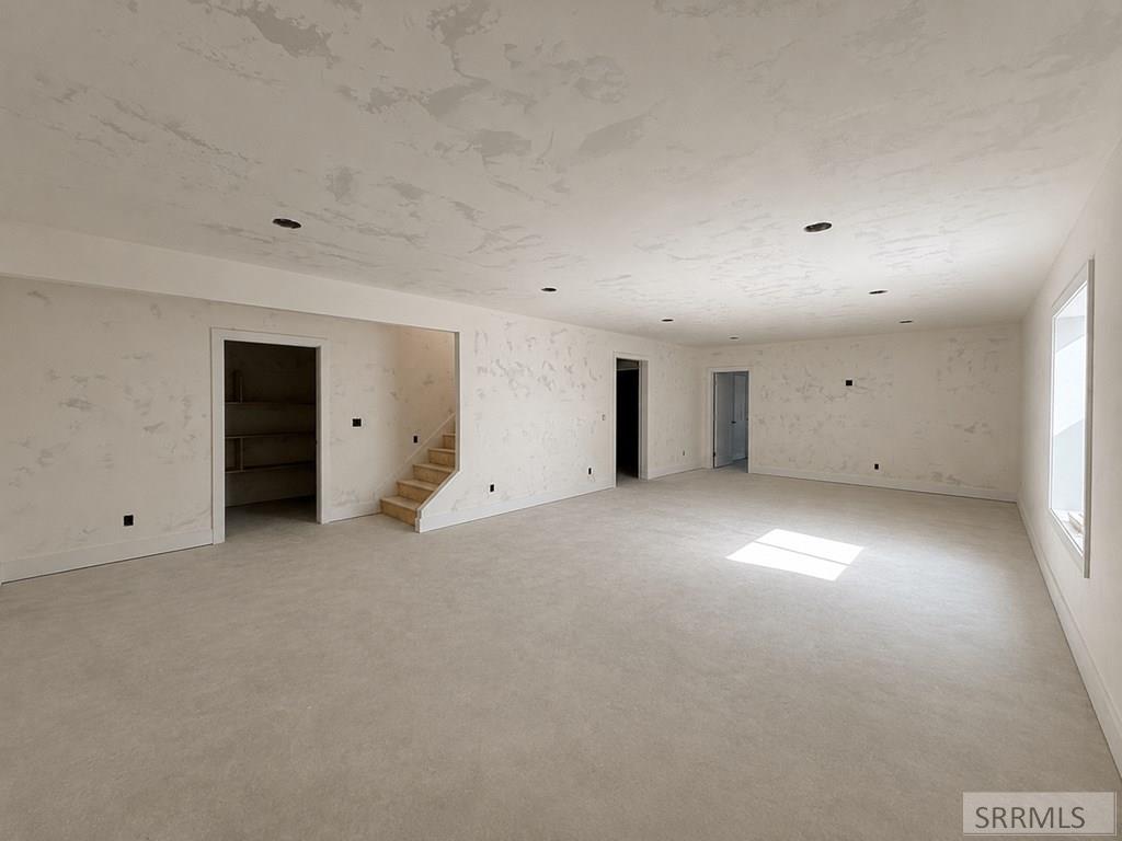 566 Stonebridge Property Photo 13
